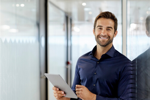 Man using Accesslink onboarding experience on tablet